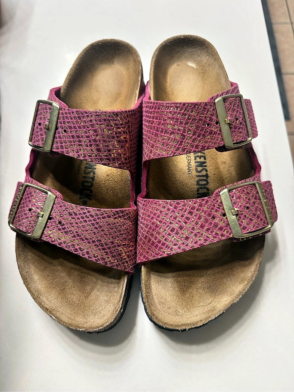 Birkenstock Arizona Shiny Snake / Magic Snake Sandals Pink & Gold EU 38